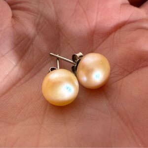 Classic Sterling silver Cream real button pearl stud earrings Vintage